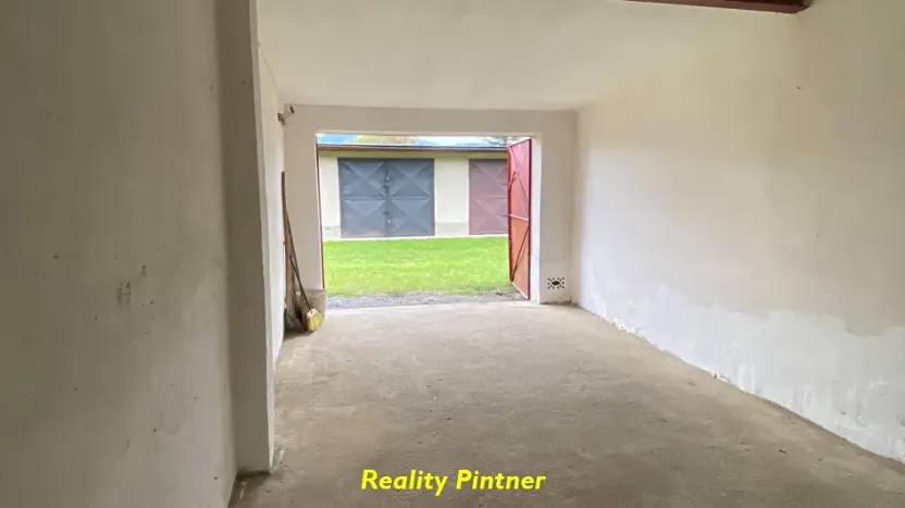 Pronájem garáže, Příbram, Třemošenská, 21 m2