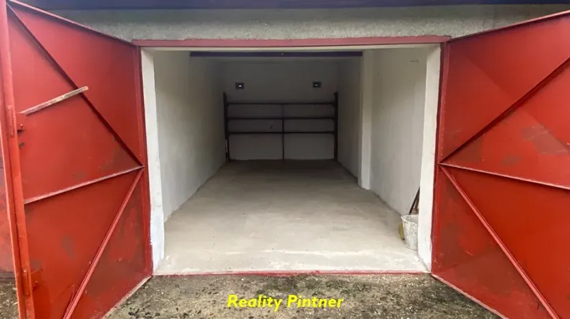 Pronájem garáže, Příbram, Třemošenská, 21 m2
