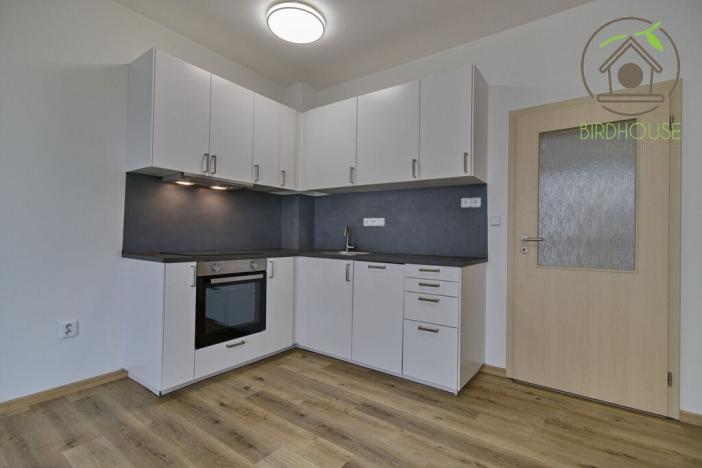 Pronájem bytu 2+kk, Jesenice, Cedrová, 69 m2
