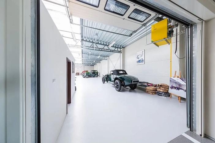 Prodej obchodního prostoru, Jinočany, Severní, 1000 m2