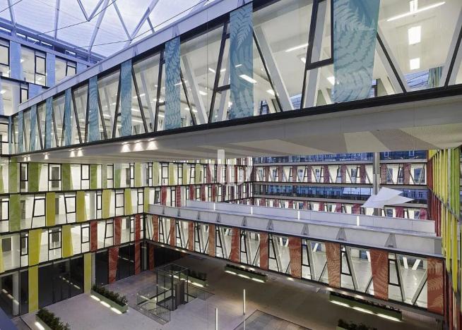 Pronájem kanceláře, Praha - Karlín, Karolinská, 551 m2