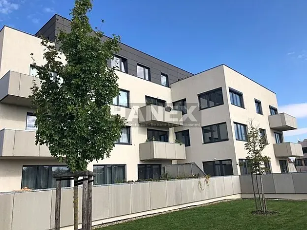 Prodej bytu 2+kk, Horoměřice, Karla IV., 55 m2