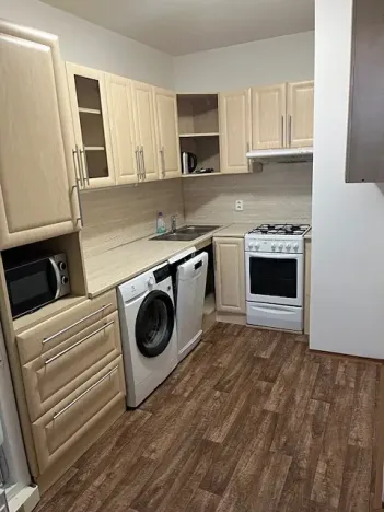 Pronájem bytu 2+kk, Praha - Prosek, Prosecká, 47 m2