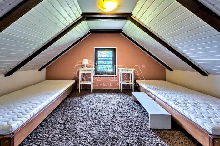 Prodej rodinného domu, Vrchlabí, 429 m2