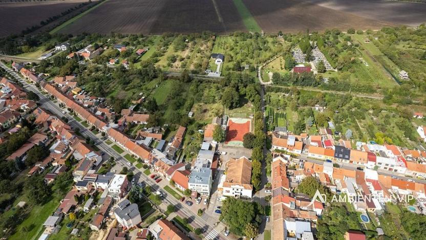 Prodej obchodního prostoru, Újezd u Brna, Nádražní, 901 m2