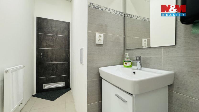 Prodej kanceláře, Klecany, V Honech, 179 m2