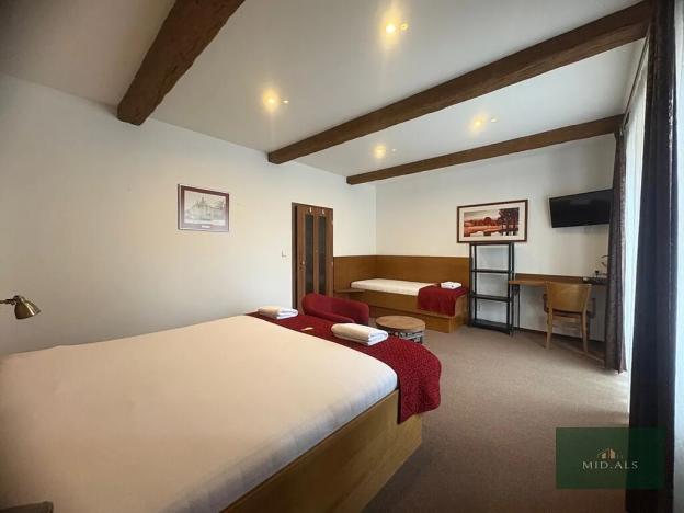 Pronájem bytu 2+kk, Plzeň, Na Roudné, 77 m2