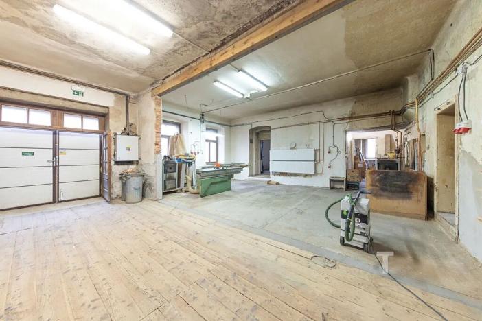 Prodej rodinného domu, Lipovec, 670 m2