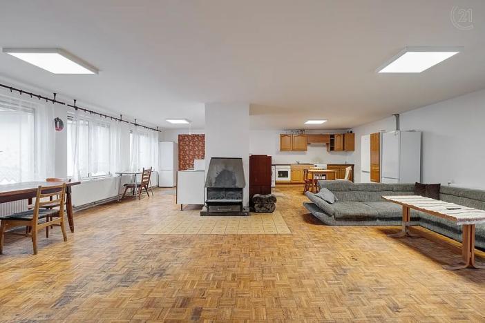 Prodej komerční nemovitosti, Horní Cerekev, 460 m2