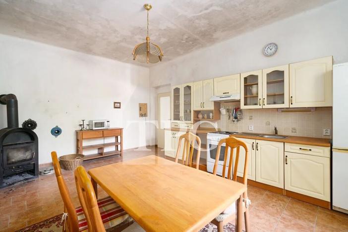 Prodej vícegeneračního domu, Deštnice, 530 m2