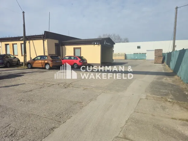 Prodej výrobních prostor, Hradec Králové, Dřevařská, 11800 m2