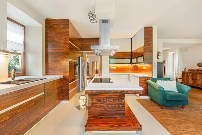 Prodej rodinného domu, Lichnov, 672 m2