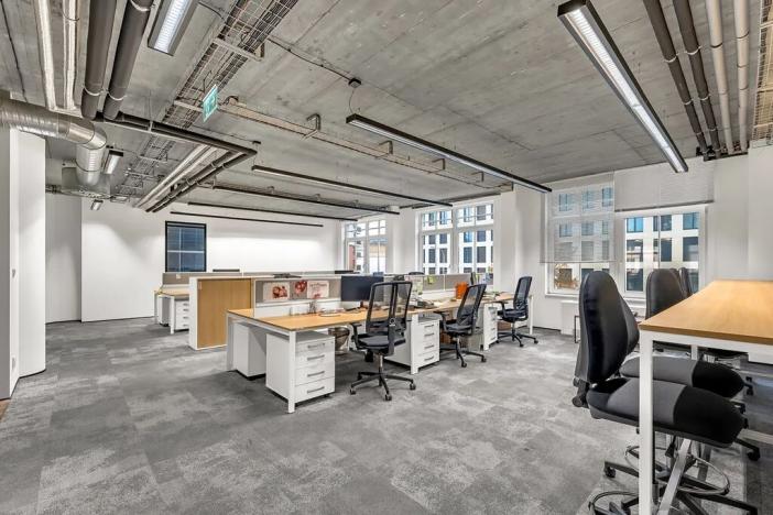 Pronájem kanceláře, Praha, 860 m2