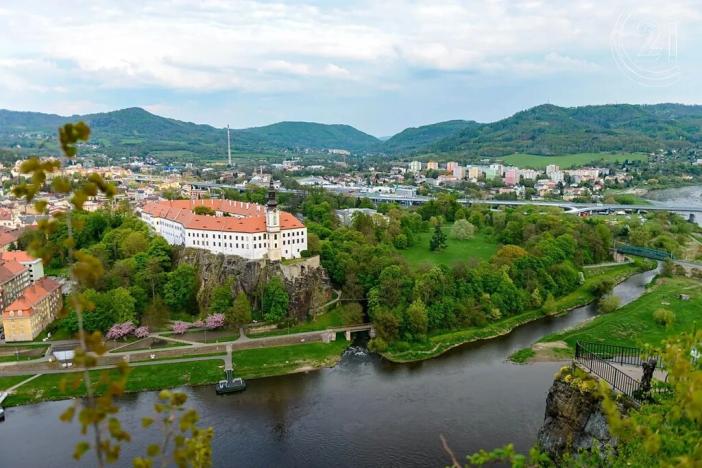 Prodej pozemku pro bydlení, Děčín, 890 m2