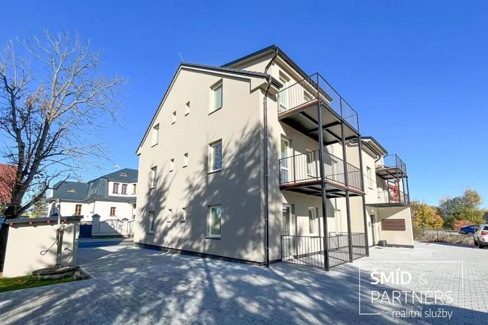 Prodej bytu 3+kk, Velim, Palackého, 77 m2