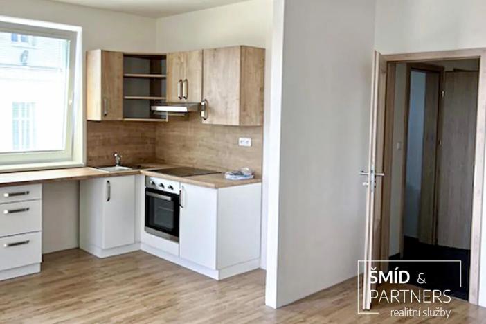 Prodej bytu 3+kk, Velim, Palackého, 77 m2