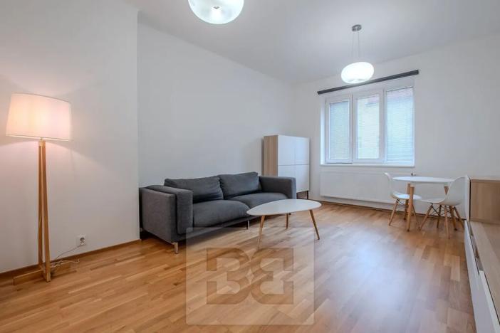 Pronájem bytu 2+kk, Praha - Vršovice, 28. pluku, 56 m2