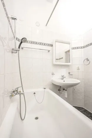 Pronájem bytu 2+kk, Praha - Vysočany, Prouzova, 50 m2