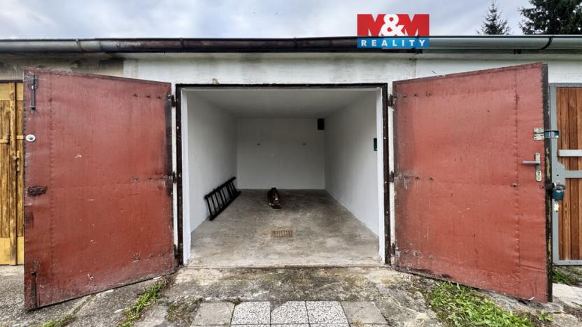 Pronájem garáže, Praha - Kbely, 18 m2