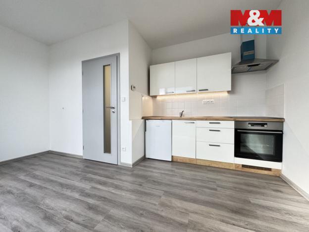 Pronájem bytu 2+kk, Chlumec nad Cidlinou - Chlumec nad Cidlinou IV, Mládežnická, 45 m2