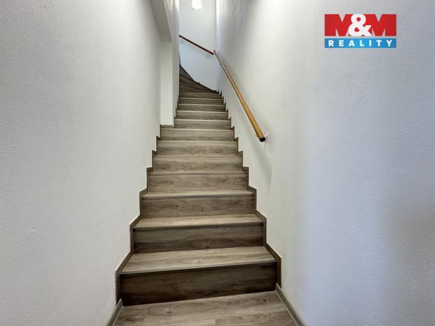 Pronájem bytu 2+kk, Chlumec nad Cidlinou - Chlumec nad Cidlinou IV, Mládežnická, 45 m2