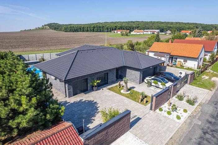 Prodej rodinného domu, Opolany, 241 m2