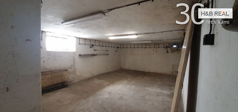 Pronájem skladu, Vsetín, 550 m2