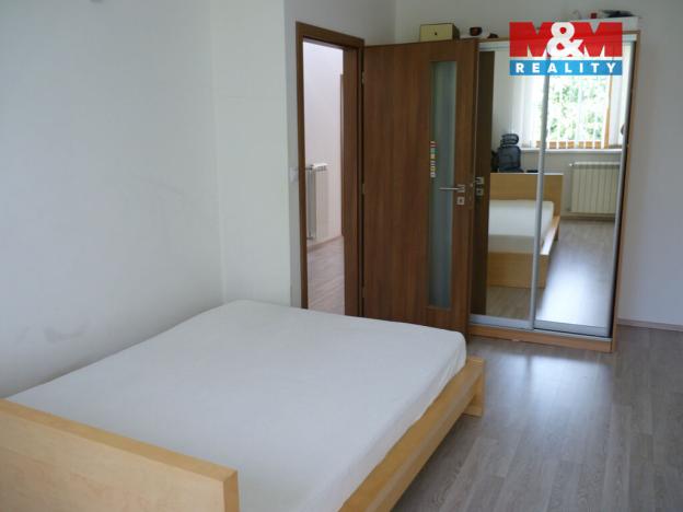 Pronájem rodinného domu, Praha - Cholupice, Lhenická, 200 m2