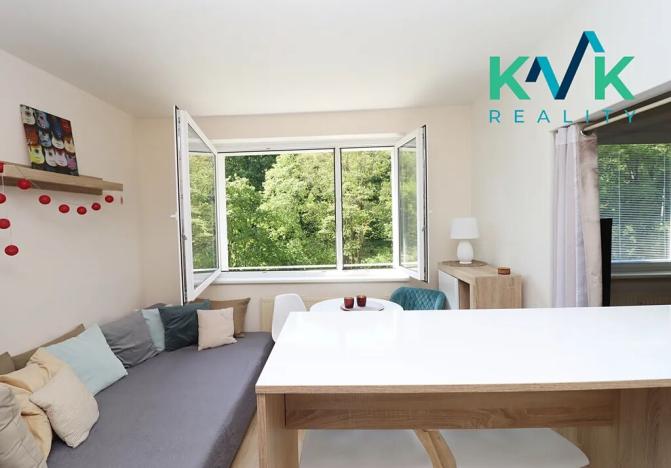 Prodej bytu 1+1, Loket, Sportovní, 36 m2