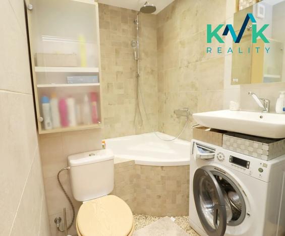 Prodej bytu 1+1, Loket, Sportovní, 36 m2