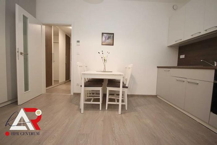 Pronájem bytu 1+1, Brno, Poříčí, 43 m2