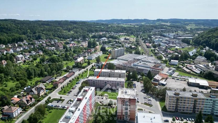 Prodej bytu 3+1, Hostinné, Sídliště, 68 m2