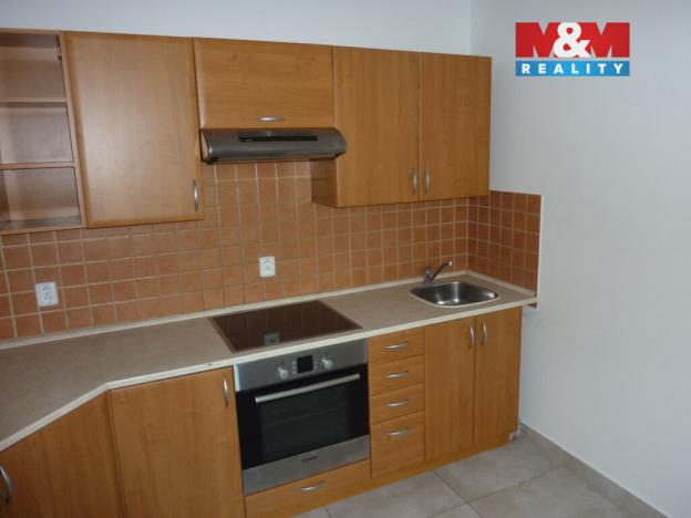 Prodej bytu 1+1, Červený Kostelec, Boženy Němcové, 85 m2