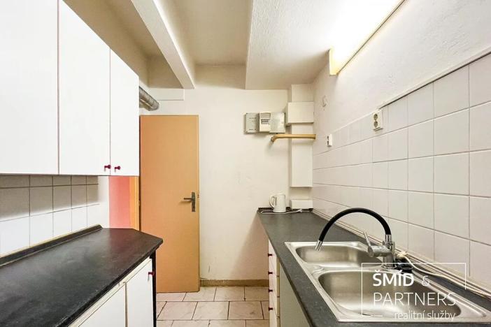 Pronájem komerční nemovitosti, Kolín, Husovo náměstí, 300 m2