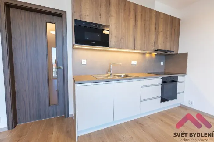 Pronájem bytu 2+kk, Praha - Řepy, Laudova, 57 m2