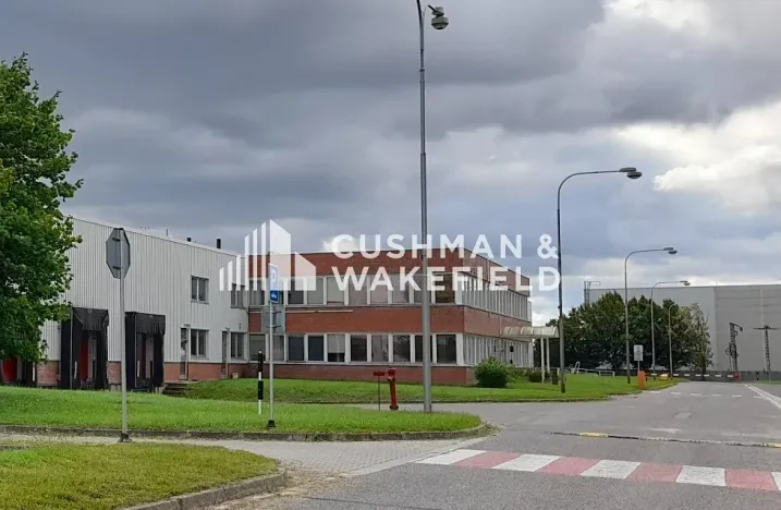 Prodej výrobních prostor, Slavkov u Brna, Okružní, 9500 m2