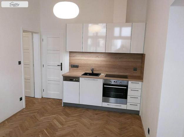 Pronájem bytu 1+1, Praha - Nové Město, Na Poříčí, 36 m2