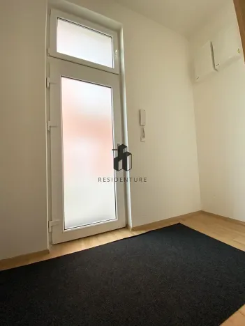 Pronájem bytu 3+kk, Praha - Kamýk, U Kamýku, 70 m2