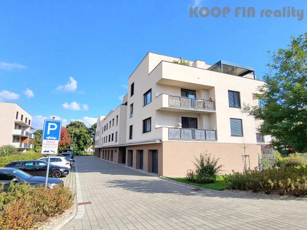 Pronájem bytu 2+kk, Hradec Králové - Pražské Předměstí, Farářství, 55 m2