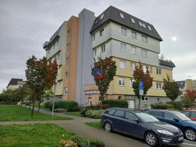 Pronájem bytu 2+kk, Olomouc, Bacherova, 52 m2