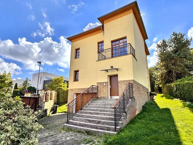 Pronájem vily, Praha - Břevnov, 316 m2