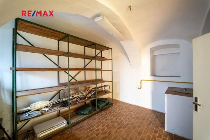 Prodej rodinného domu, Kutná Hora, Jungmannovo náměstí, 200 m2