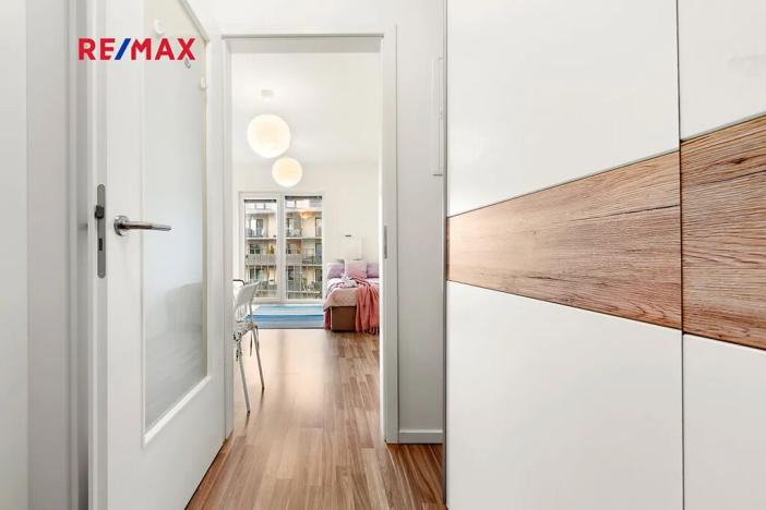 Prodej bytu 1+kk, Praha - Libeň, Novovysočanská, 27 m2