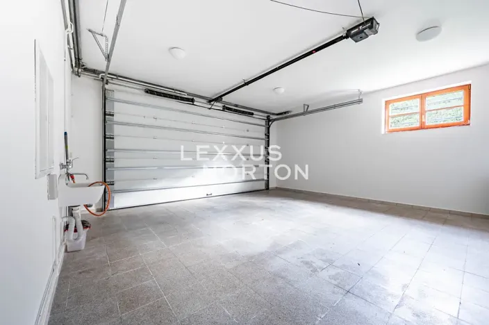 Pronájem vily, Praha - Břevnov, Oddělená, 316 m2