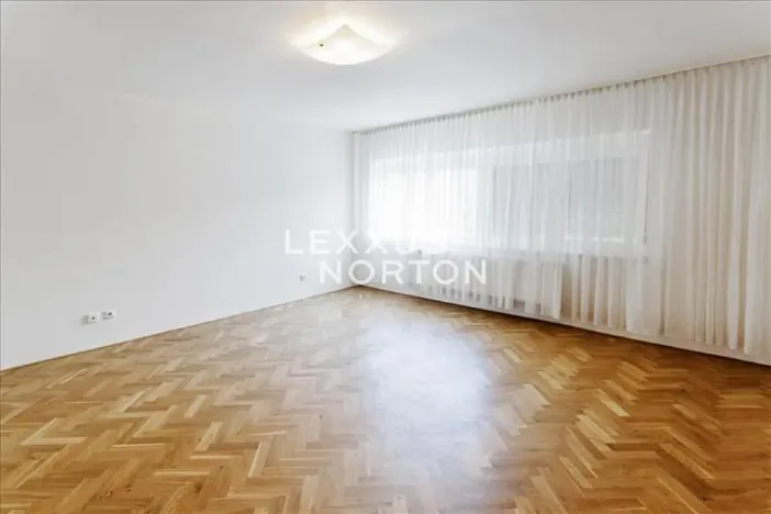 Pronájem vily, Praha - Břevnov, Slezanů, 280 m2