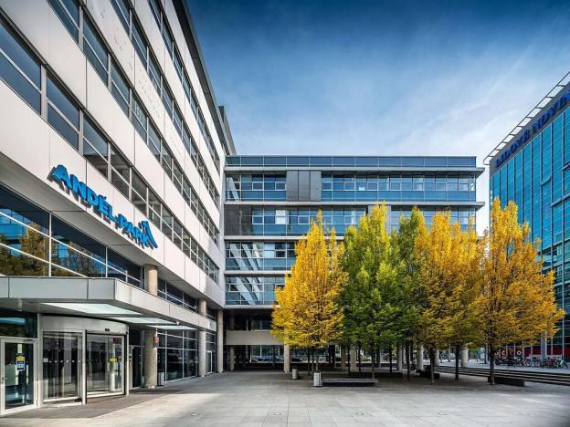 Pronájem kanceláře, Praha - Smíchov, Radlická, 1200 m2