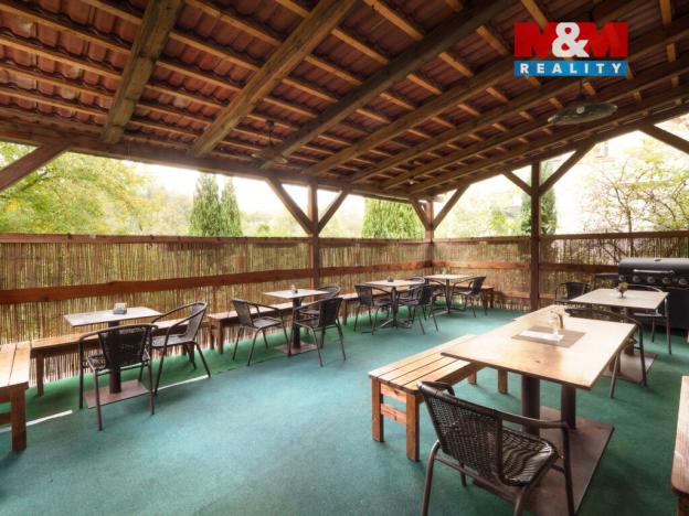 Prodej rodinného domu, Želízy, 640 m2