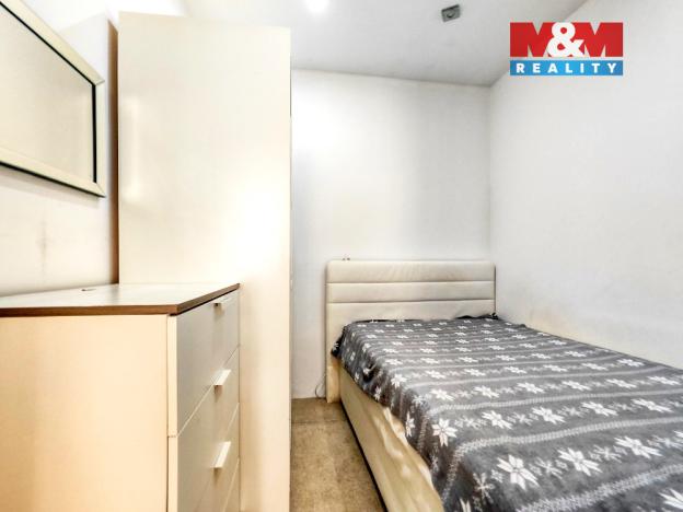 Prodej bytu 3+kk, Šestajovice, Komenského, 48 m2