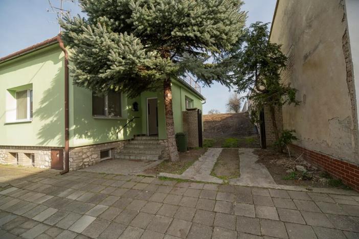 Prodej rodinného domu, Lednice, 202 m2