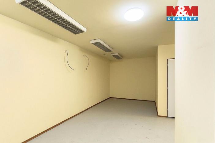 Pronájem obchodního prostoru, Slaný, Husova, 83 m2